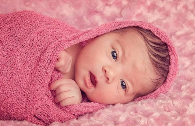 Οικογενειακό δράμα: Γέννησε το 6ο παιδί της και δεν θέλει να το δει!