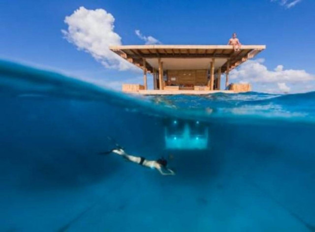 Δωμάτιο ξενοδοχείου κάτω από το νερό! (pics)