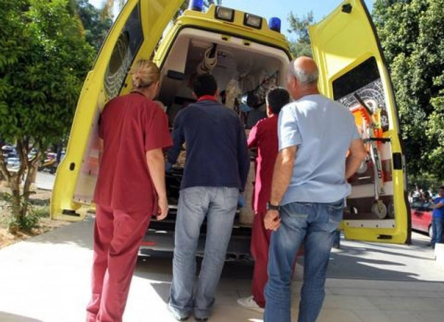 Χαροπαυλεύει 10χρονος που επέβαινε σε μηχανή με το θείο του