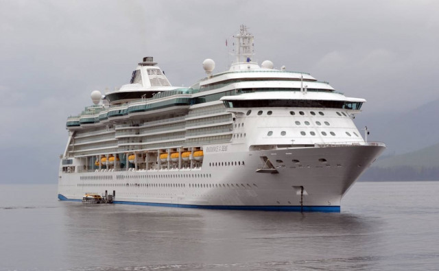 Θες να παίξεις μπιλιάρδο σε πλοίο αλλά κουνάει; Κανένα πρόβλημα! (vid)