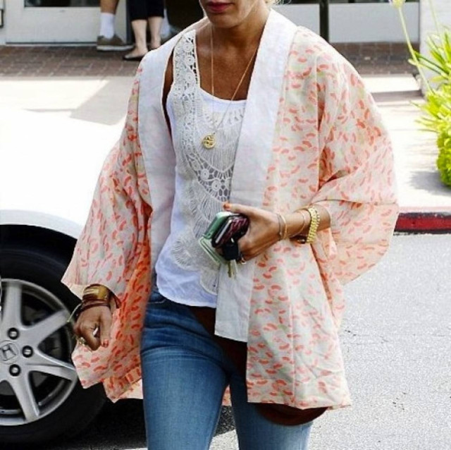 Ποια άφραγκη star προσέλαβε 3 νταντάδες για τα παιδιά της;