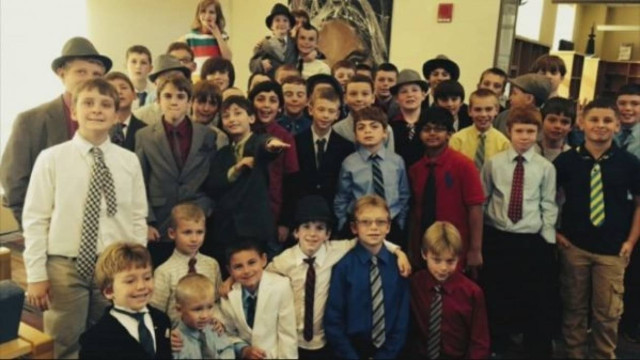 Παιδιά συσπειρώθηκαν για να προστατέψουν ένα 6χρονο αγόρι από...