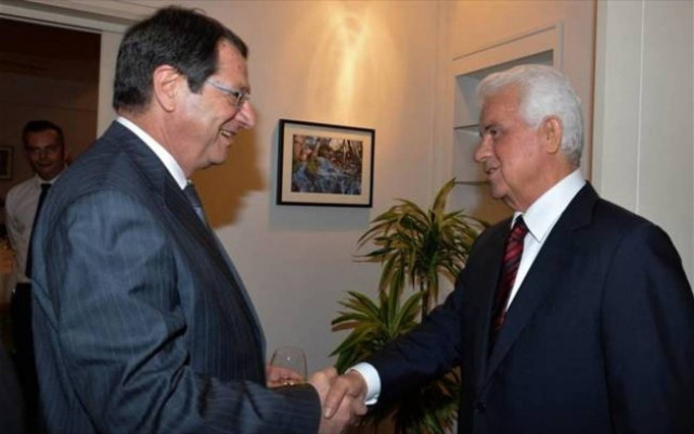 Κύπρος:Αντιδράσεις κομμάτων για τη χθεσινή άτυπη συνάντηση Αναστασιάδη