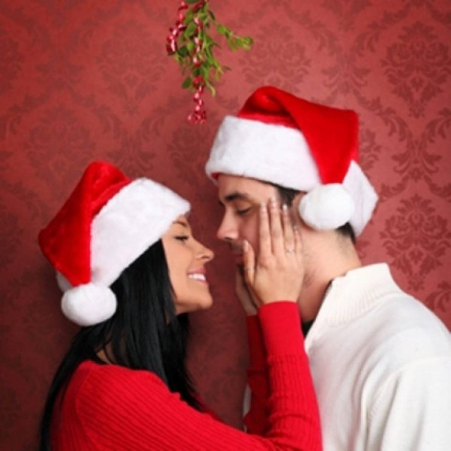 Single τα Χριστούγεννα; 4 βασικοί λόγοι που θα σας πείσουν ότι ...