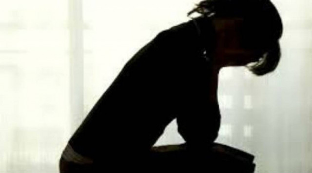 ΣΟΚ: Ανήλικος βίαζε επί ένα χρόνο την δεκάχρονη αδερφή του