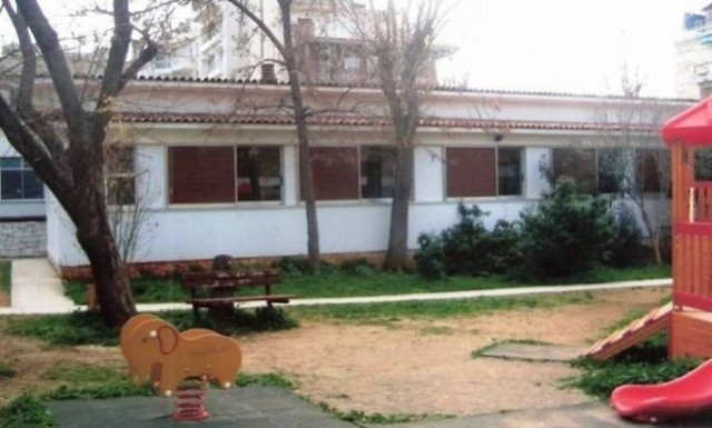 Άνεργη μητέρα αναγκάστηκε να αφήσει τα δύο της παιδιά σε ίδρυμα