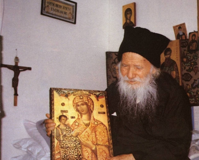 Επίσημα Άγιος της Ορθόδοξης Εκκλησίας ο Γέροντας Πορφύριος