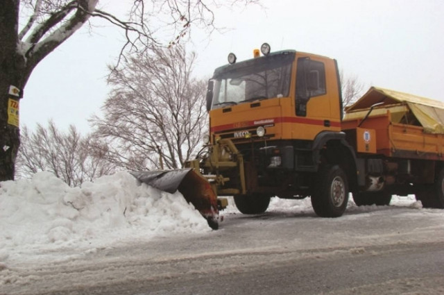 Βγήκαν τα αποχιονιστικά στα ορεινά των Ιωαννίνων