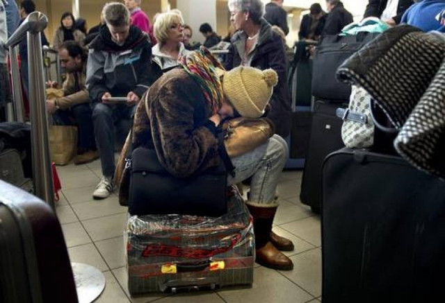 Άρπαξε τσάντα με 2,7 εκατ. δολάρια από επιβάτη σε αεροδρόμιο