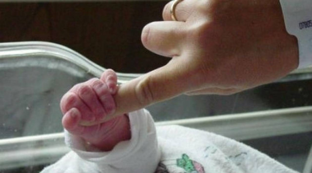 Μεγάλωσε με λάθος γονείς και τον αποζήμιωσαν με 281.000 ευρώ!