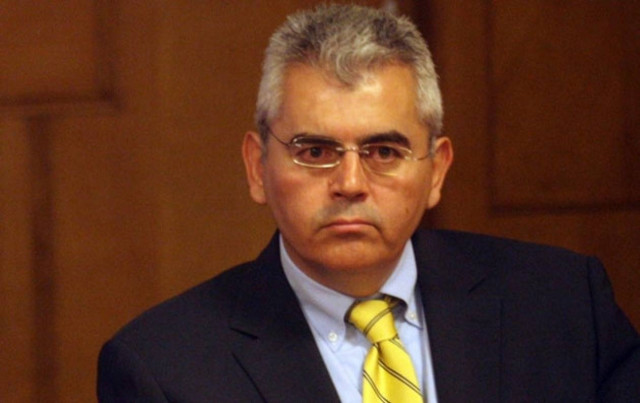 «Όχι» και από Χαρακόπουλο στην επιμήκυνση διάρκειας ζωής του γάλακτος