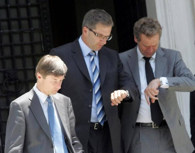 Αβέβαιη η επιστροφή της τρόικας (vid)