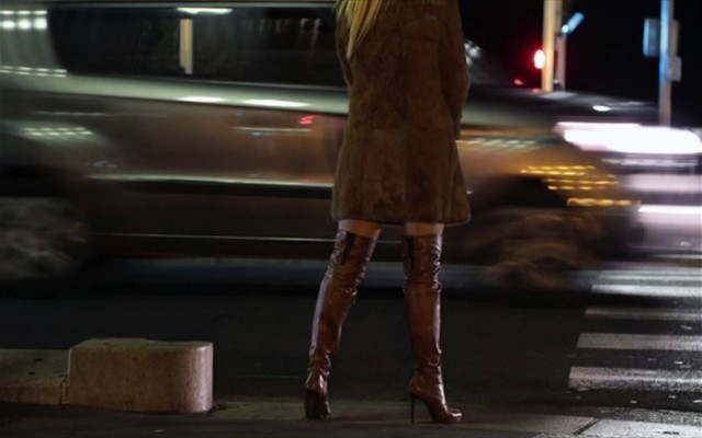 Υιοθετήθηκε το νομοσχέδιο για την πορνεία