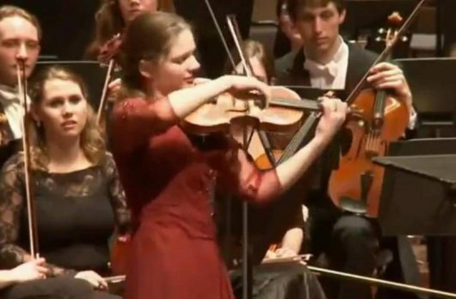 Oλλανδή βιολονίστρια ερμηνεύει Τσιτσάνη! (vid)