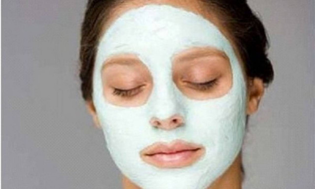 Σπιτική μάσκα προσώπου για λεία και απαλή επιδερμίδα σε χρόνο αστραπή!