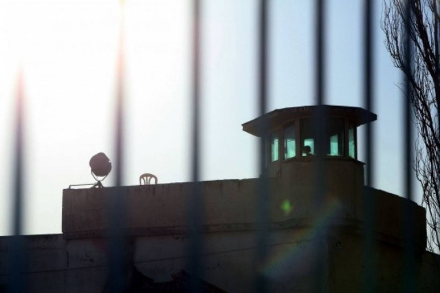 Σεξ με γυναίκες και ρουσφέτια σε τρανσέξουαλ