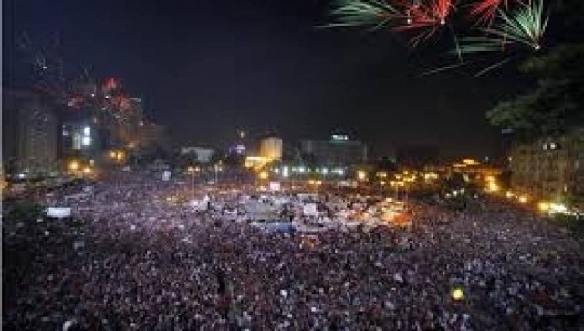 Αίγυπτος: Με χρήση δακρυγόνων προσπαθούν να σπάσουν τις διαδηλώσεις!