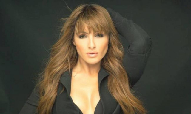 Έλενα Παπαρίζου: Μιλά πρώτη φορά για τη συμμετοχή της στη Eurovision