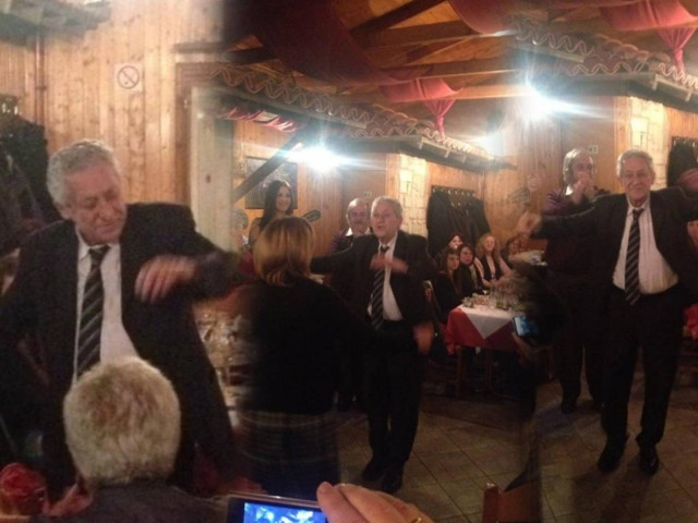 Ο κόσμος «πνίγεται» και ο Κουβέλης χορεύει ζεϊμπεκιές (φωτό)