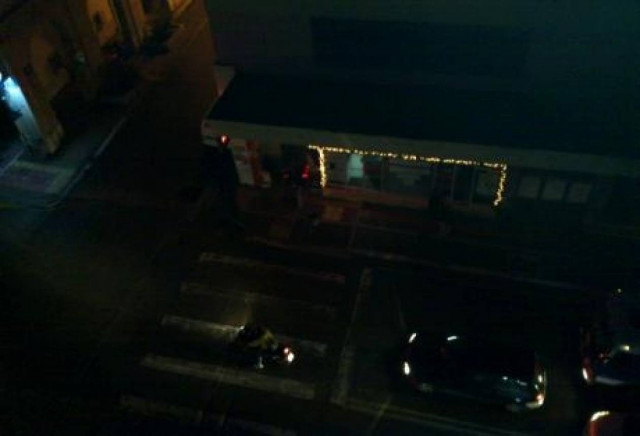 Στο σκοτάδι το κέντρο της Πάτρας