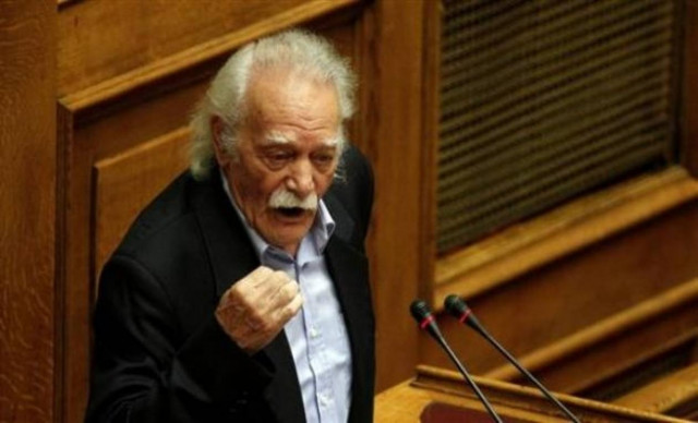 Γλέζος: Να αντικατασταθεί η βουλευτική αμοιβή με τον κατώτατο μισθό!