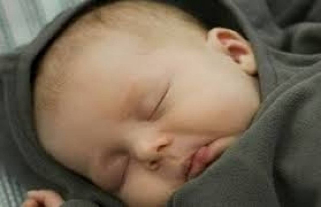 Έπαθαν ΣΟΚ οι γιατροί όταν βρήκαν ότι στο αυτί μωρού μεγάλωνε ένα...