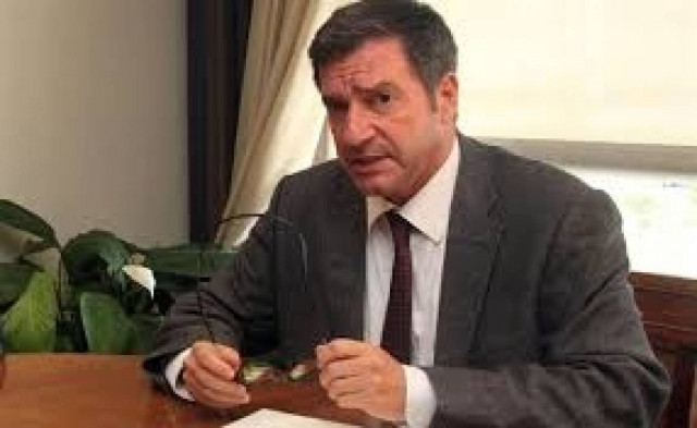 Κόκκινο καράβι... στο Σύνταγμα θα βάλει ο Καμίνης