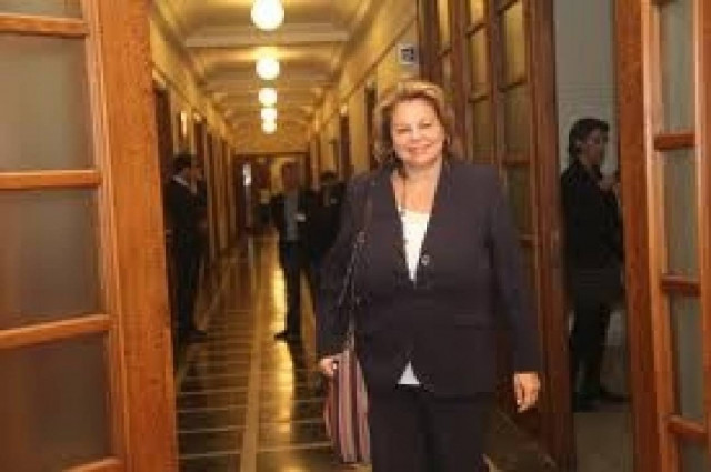 Την άφησαν μόνη την Κατσέλη...