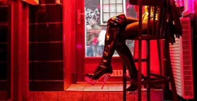 Απίστευτο:«Τρύπα» στα έσοδα... από τις προσφορές των οίκων ανοχής