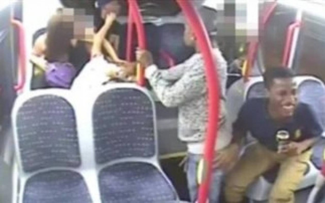 Βίντεο-ΣΟΚ: Χωρίς κανένα λόγο την... έστειλαν στο νοσοκομείο!