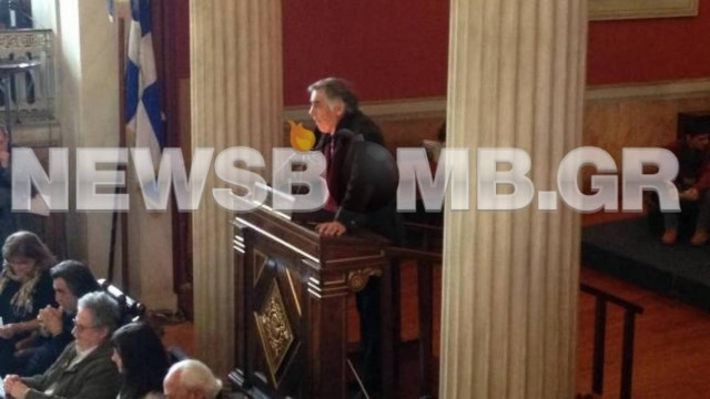 Την μη παραπομπή του Πελεγρίνη αποφάσισε η Σύγκλητος του ΕΚΠΑ