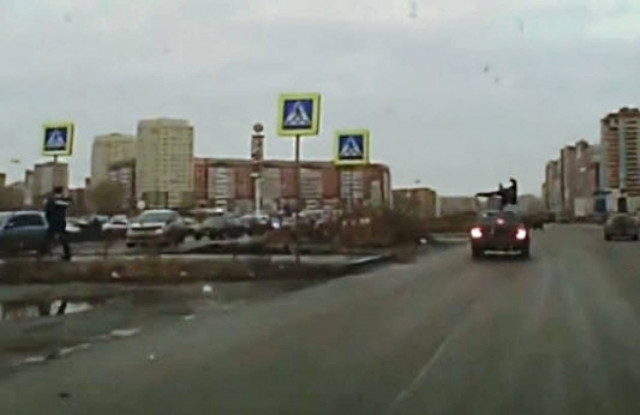 Απίστευτο ατύχημα - Σώθηκε από θαύμα (βίντεο)