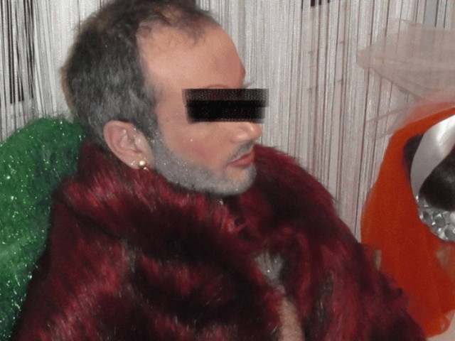 Σε απολογία ο αρχιμανδρίτης που πόζαρε γυμνός – Δείτε τις φωτογραφίες