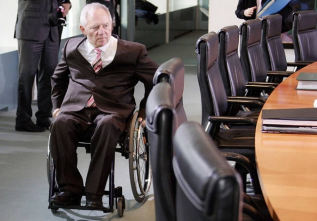 Σόιμπλε: Αν η Μέρκελ μου προσφέρει τη θέση, δεν θα την απορρίψω