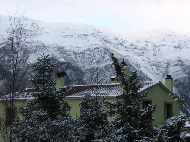 Κατακόρυφη πτώση της θερμοκρασίας - Έρχονται χιόνια και στην Αττική