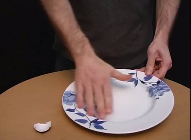 10 εύκολα «μαγικά» για να τρελάνετε τους φίλους σας