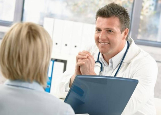 ΕΟΠΥΥ: Πρόσβαση σε ειδικούς γιατρούς προαναγγέλλει το υπουργείο