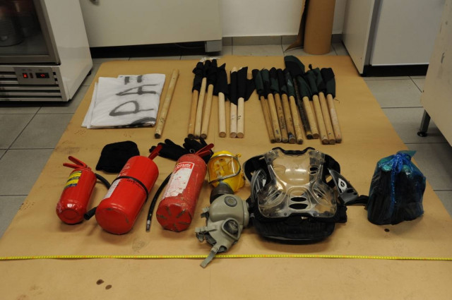 10 συλλήψεις και 55 προσαγωγές στα σημερινά επεισόδια