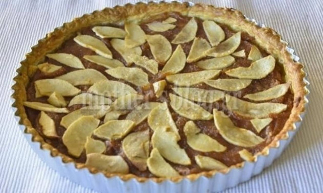 Συνταγή από τον Γιώργο Γεράδρο για μοναδική τάρτα μήλο με μέλι