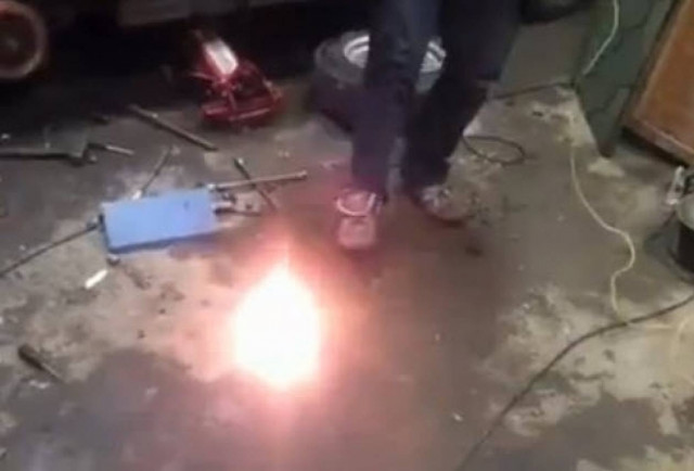 Όταν οι Ρώσοι ανάβουν φωτιές... (βίντεο)