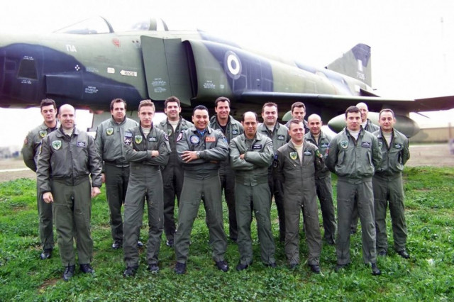 Αιγύπτιοι αξιωματικοί επισκέφτηκαν την 110 Πτέρυγα Μάχης