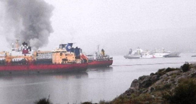 Χαλκίδα: Σβήστηκε πλήρως η φωτιά στο κρουαζιερόπλοιο