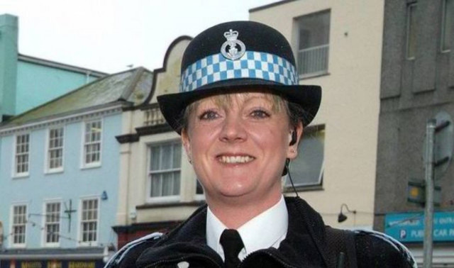 Αυτοκτόνησε όταν μπέρδεψε τον εραστή με το σύζυγο της!