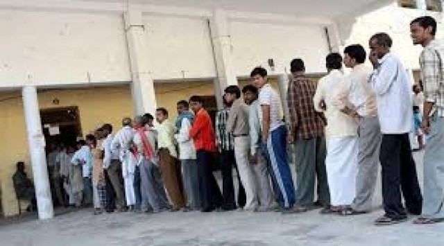 Ινδία: Θριαμβευτής των εκλογών το νέο Κόμμα του Απλού Ανθρώπου