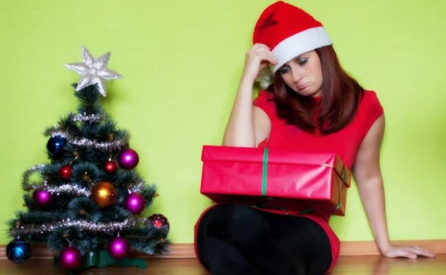 Η μελαγχολία των γιορτών. Γιατί εμφανίζεται τα Χριστούγεννα;