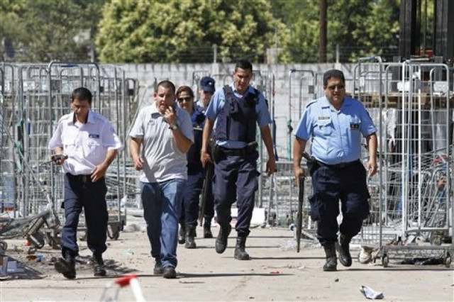 Νέες απεργίες αστυνομικών και λεηλασίες στην Αργεντινή