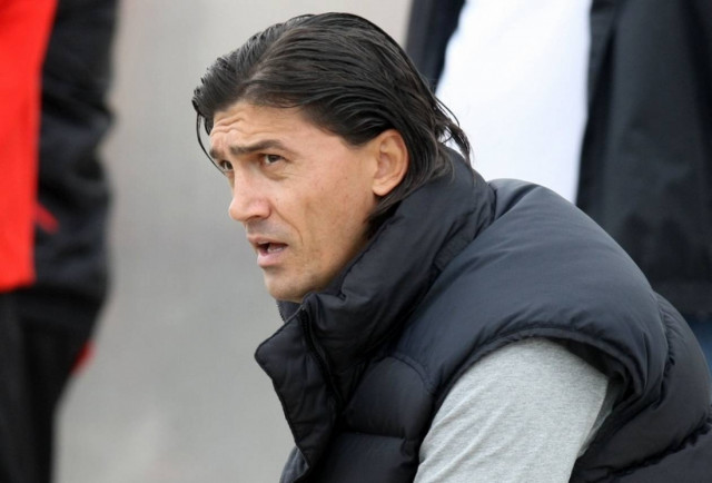 Eκτός εαυτού στο Δημοτικό Συμβούλιο Πειραιά o Γ. Αμανατίδης (vid)