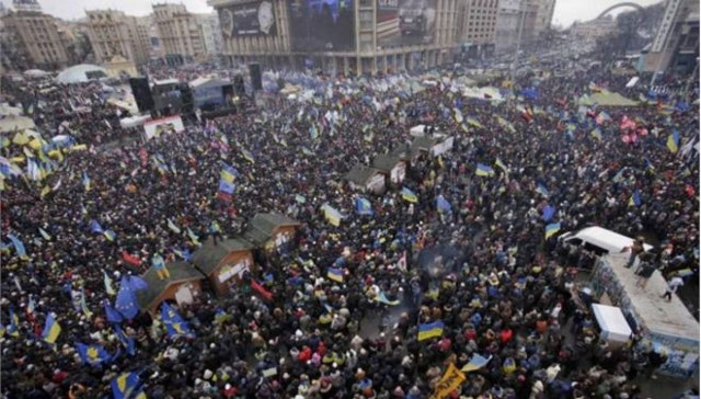 Ο Γιανουκόβιτς δέχτηκε να ξεκινήσει συνομιλίες με την αντιπολίτευση