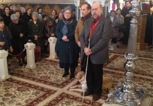 Τον πήγε στην εκκλησία ο σκύλος του!