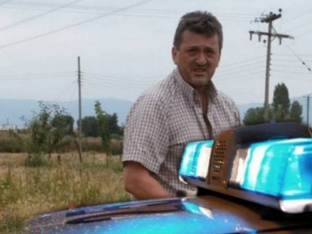 Θρήνος στην κηδεία του 43χρονου αστυνομικού (pics+video)